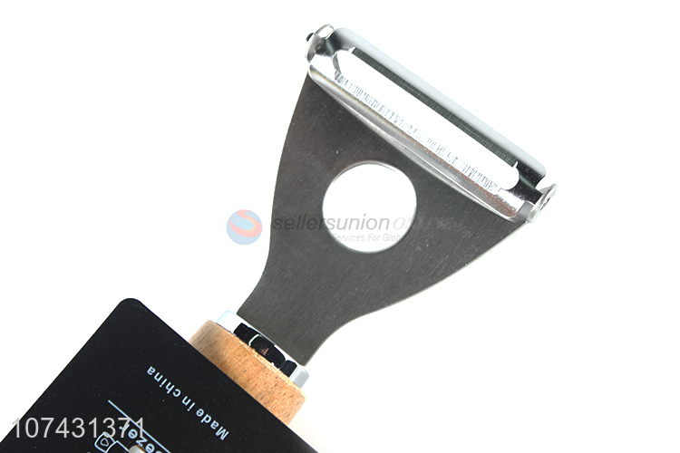 Competitive Price Bamboo Handle Stainless Steel Vegetable Fruit Peeler