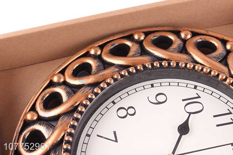 Classic retro three-dimensional engraving clock study wall clock