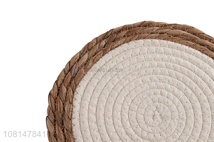 Wholesale reusable non-slip round woven dinner mat straw mat