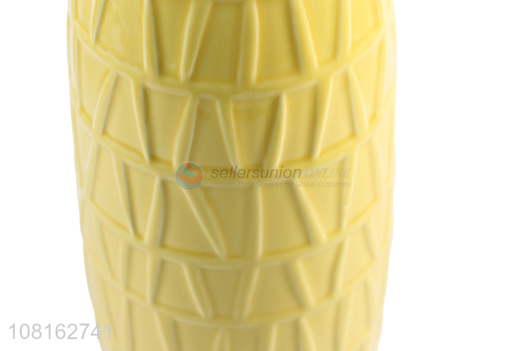 China factory embossed deramic flower vase for hotel decoration