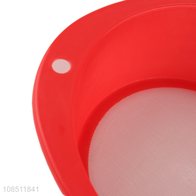 Factory supply plastic reusable flour sifter for kitchen gadget