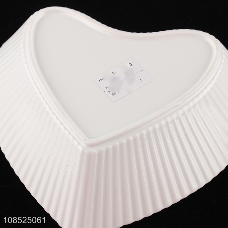 Good price white heart shape home ceramic tableware plate set