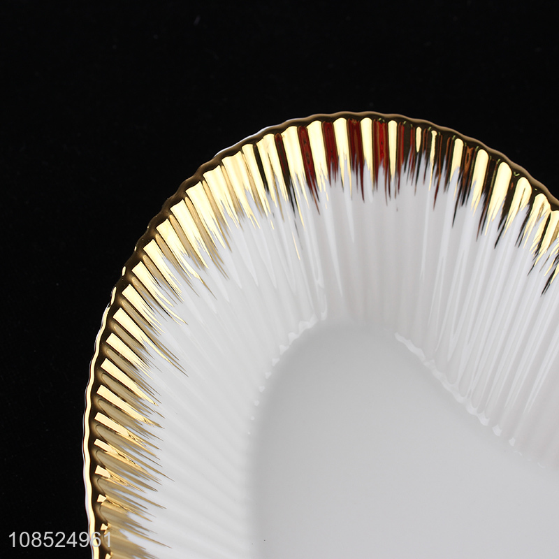 Good selling heart shape decorative ceramic plate dishes for restaurant