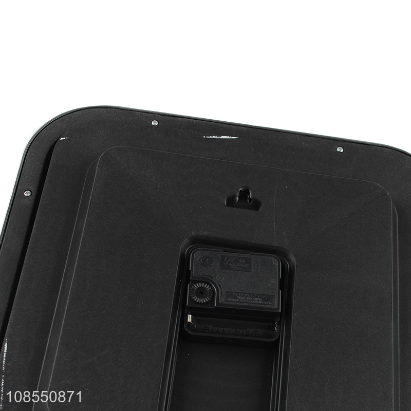 Wholesale noctilucent wall clock silent quartz clock for home use