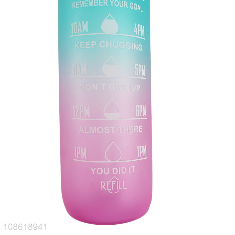 Good quality 900ml gradient color portable plastic water bottle for fitness