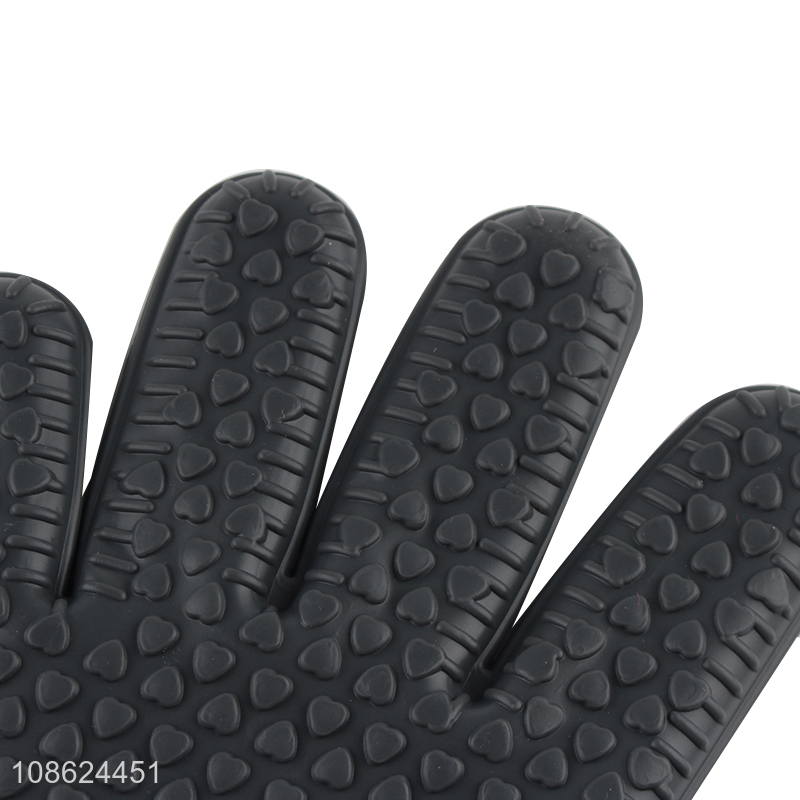 Wholesale anti-slip soft silicone oven mitt for cooking baking