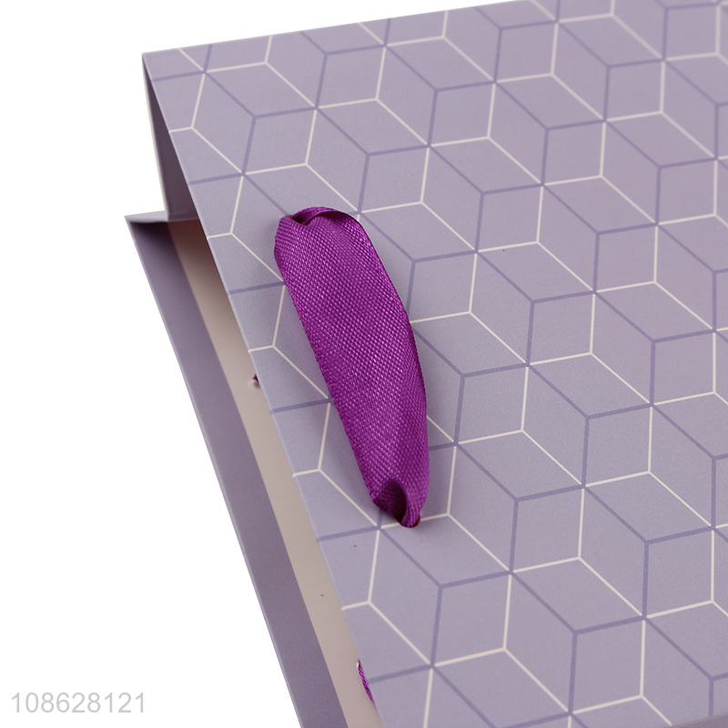 Online wholesale paper gift bag present packing bag shopping bag