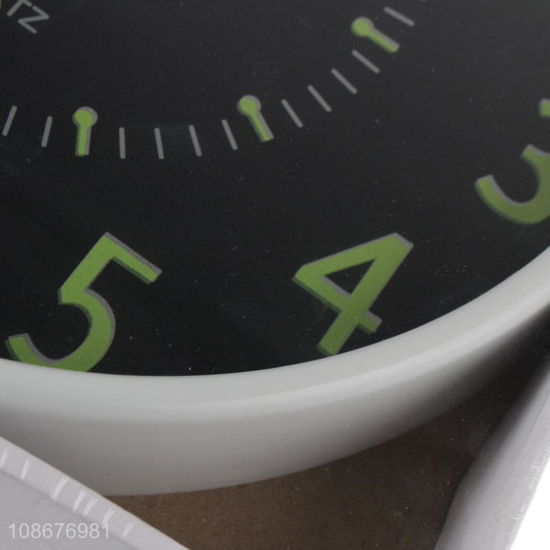 Good quality mute luminous quartz wall clock for living room decor