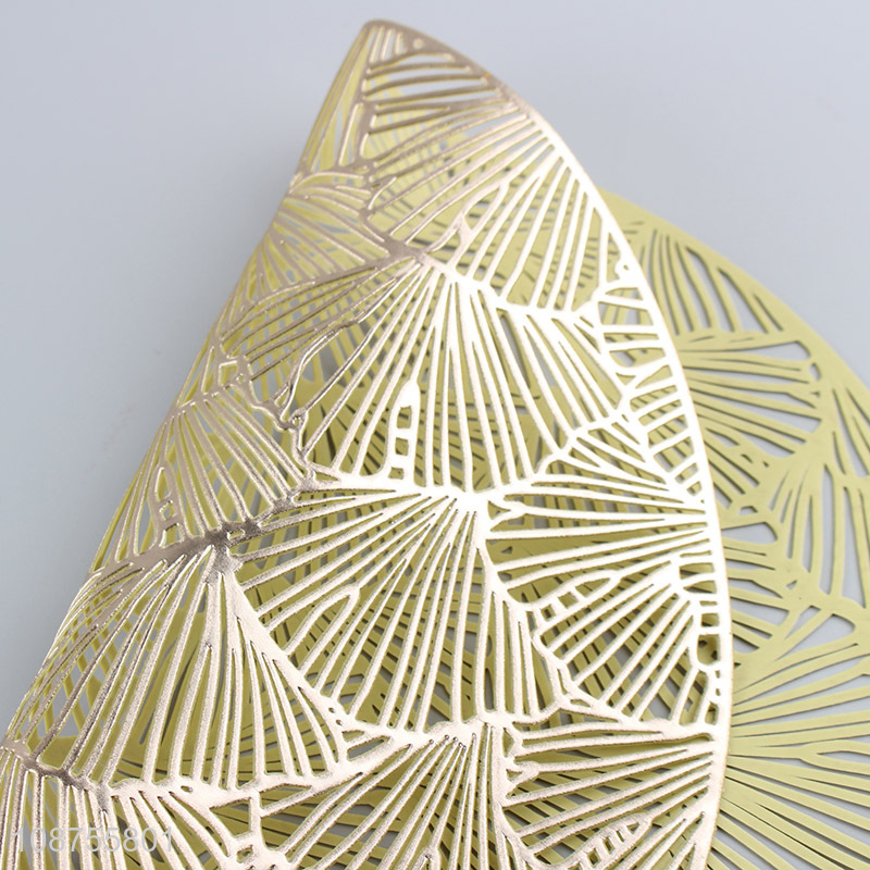 New product waterproof hollowed-out heat insulation non-slip placemat