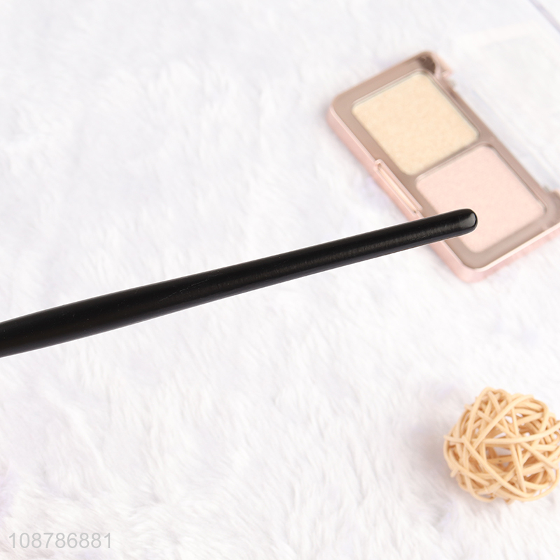 Custom logo nylon bristle eyeshadow brush makeup brush