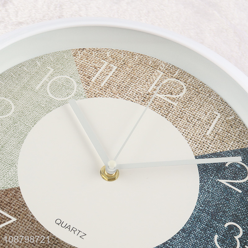 Wholesale round silent plastic wall clock for home office