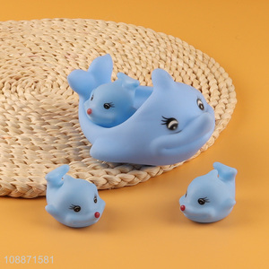Hot selling dolphin family bath toys with 3 baby dolphins for bathtime