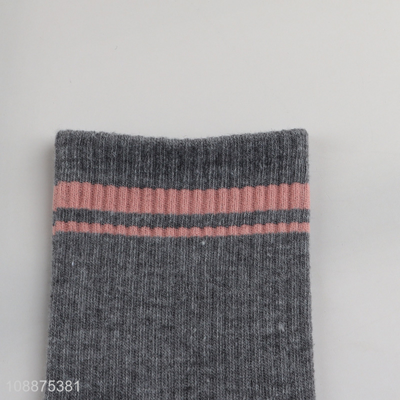 Hot selling fashion crew socks soft comfy cotton athletic socks for women