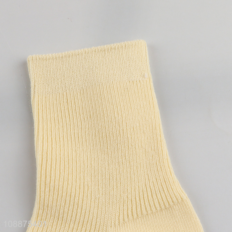 High quality soft comfy cotton moisture-wicking athletic crew socks