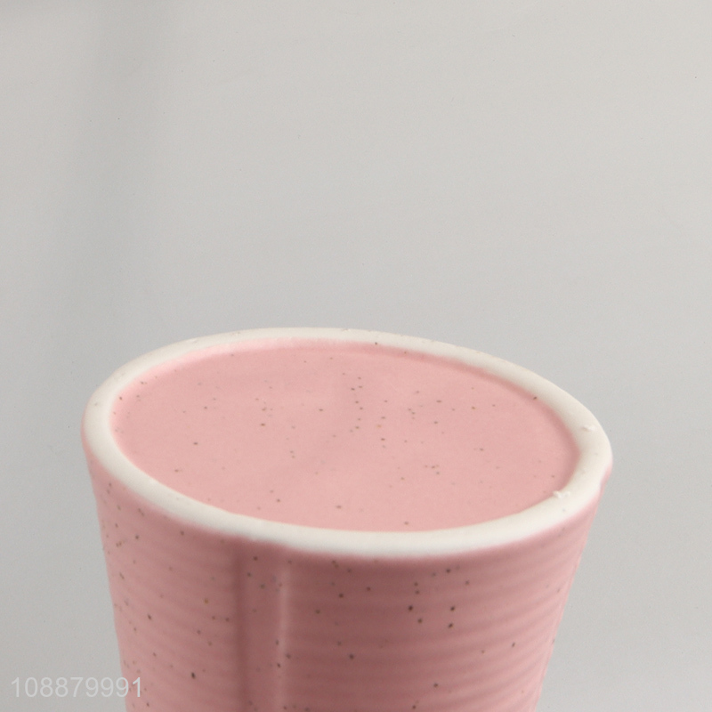 Factory Supply Matte Ceramic Vase for Home Office Tabletop Decor