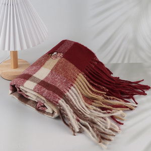 Hot selling winter thick soft plaided scarf with fringes for women