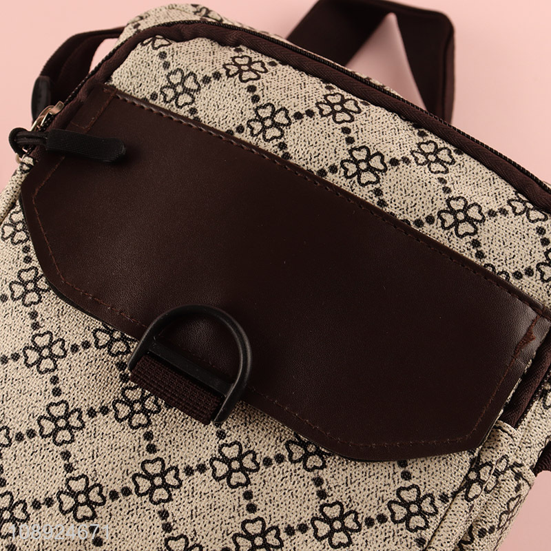 Top selling fashionable portable messenger bag wholesale