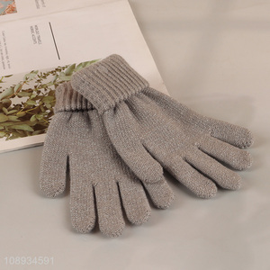 Hot selling kids winter windproof screen gloves for cold weather
