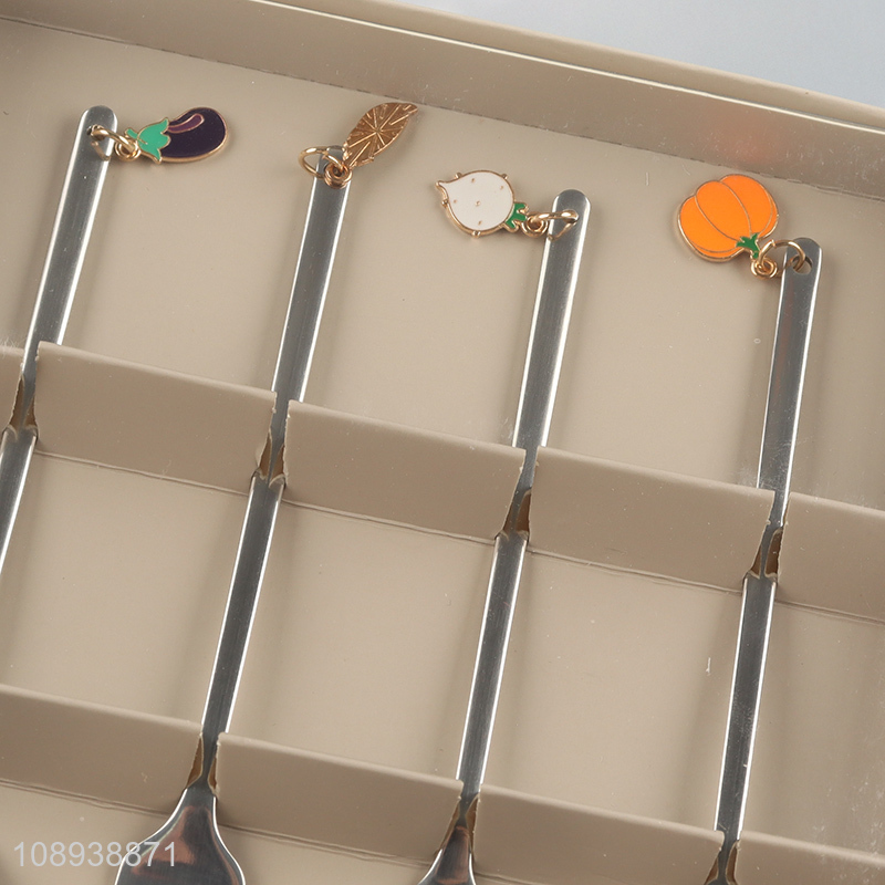 Most popular 4pcs stainless steel cutlery fork and spoon set