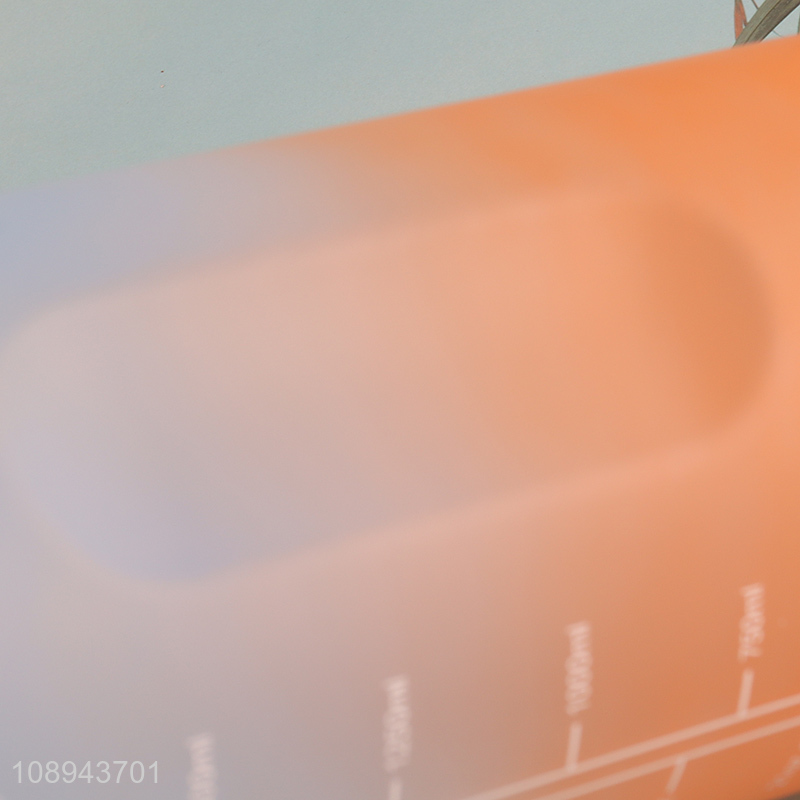 Wholesale 2000ml Leak Proof Plastic Sports Water Bottle with Time Marker