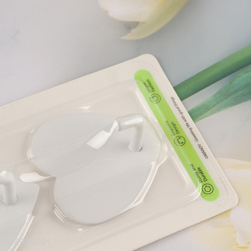 Wholesale 2PCS Hear Shaped Sticky Hooks Self Adhesive Towel Hooks