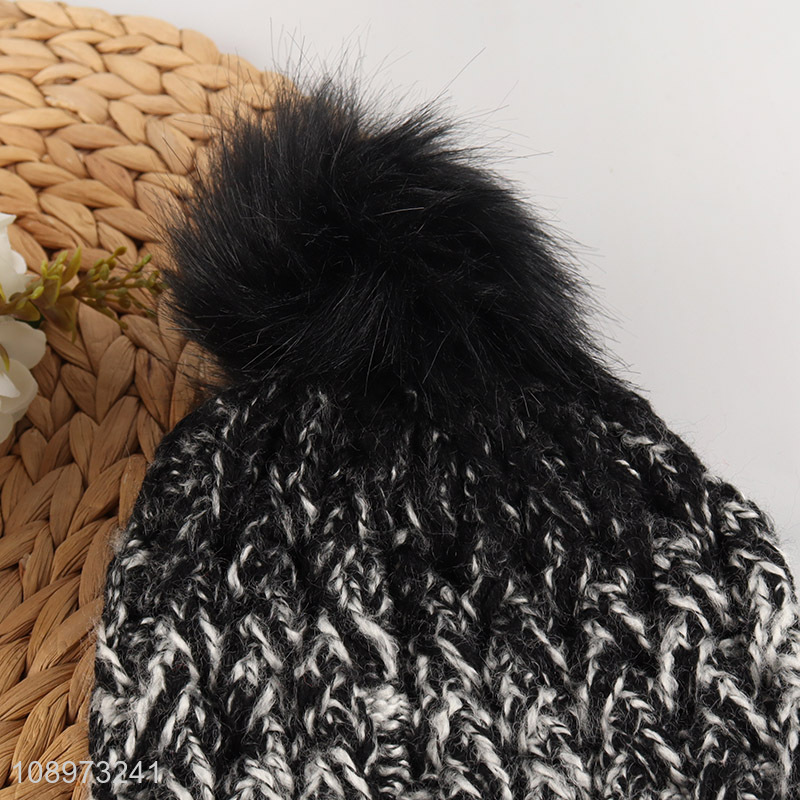 High Quality Women's Winter Warm Knitted Beanie with Pom Pom