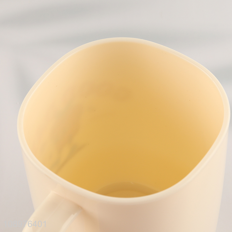Low price plastic cup bathroom mouthwash cup with handle