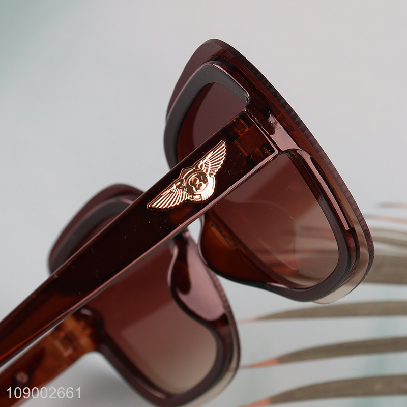 New Arrival Women Men Sunglasses Polarized Frame Plastic Frame Sunglasses