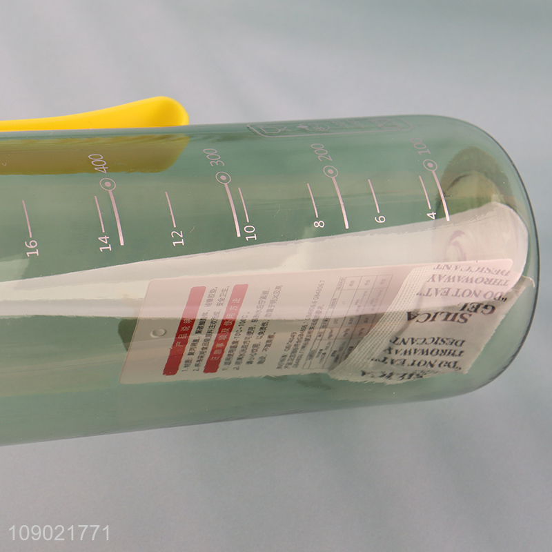 Hot Selling 700ml Plastic Sports Water Bottle for Gym Fitness Workouts