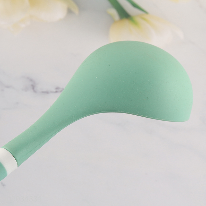 Low price silicone kitchen utensils long handle soup ladle for sale