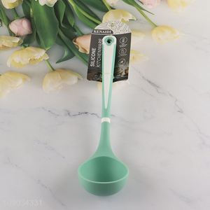Low price silicone kitchen utensils long handle soup ladle for sale