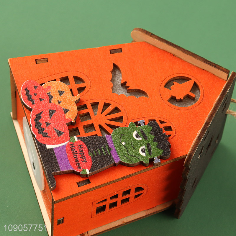 Popular Product Lighted Halloween Wooden House Hanging Ornaments for Tree Decor