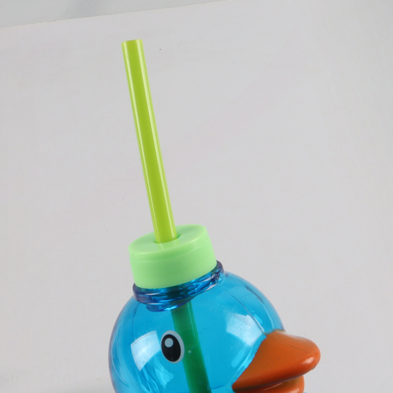 Hot selling cartoon duck shape plastic water cup straw cup wholesale