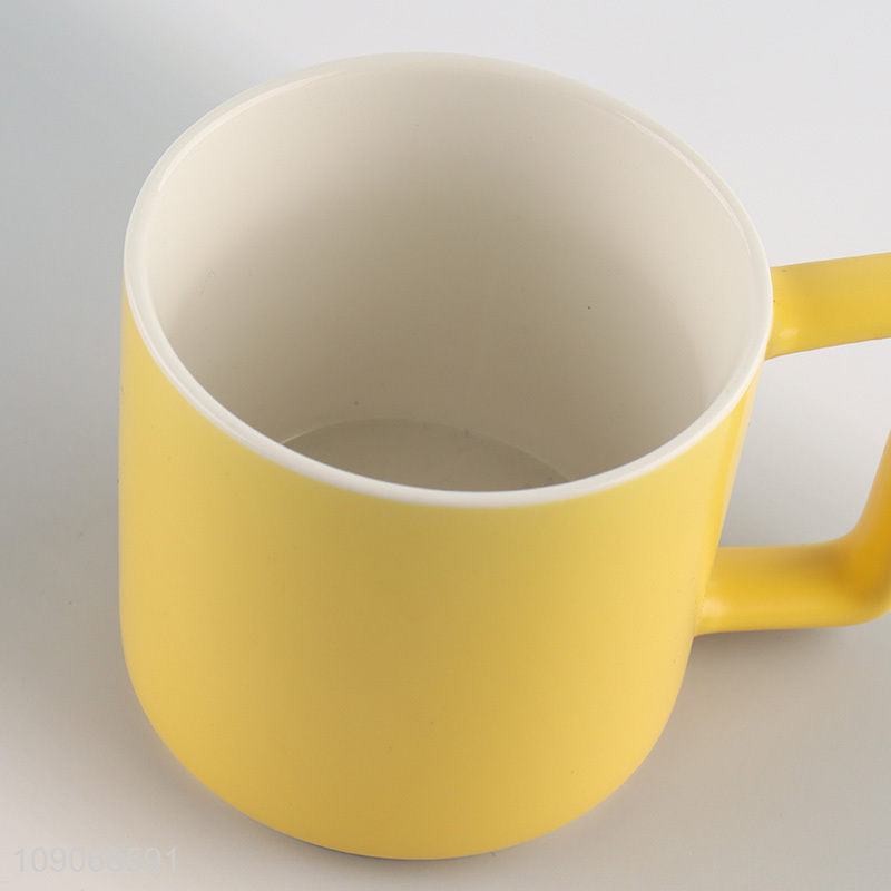 Hot selling ceramic water cup drinking cup with handle