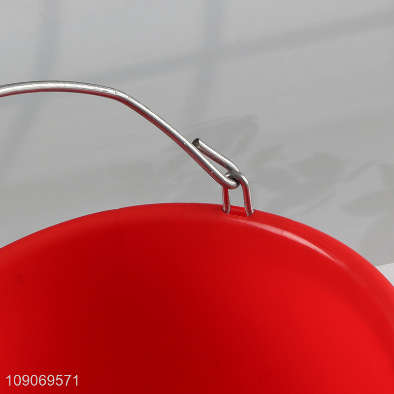 Factory Price Portable Plastic Water Bucket Poultry Feeding Supplies