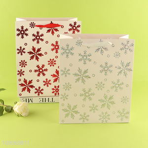 China products snowflakes pattern gifts packaging paper bag tote bag