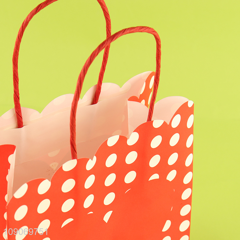 Online wholesale heart pattern gifts packaging paper bag tote bag
