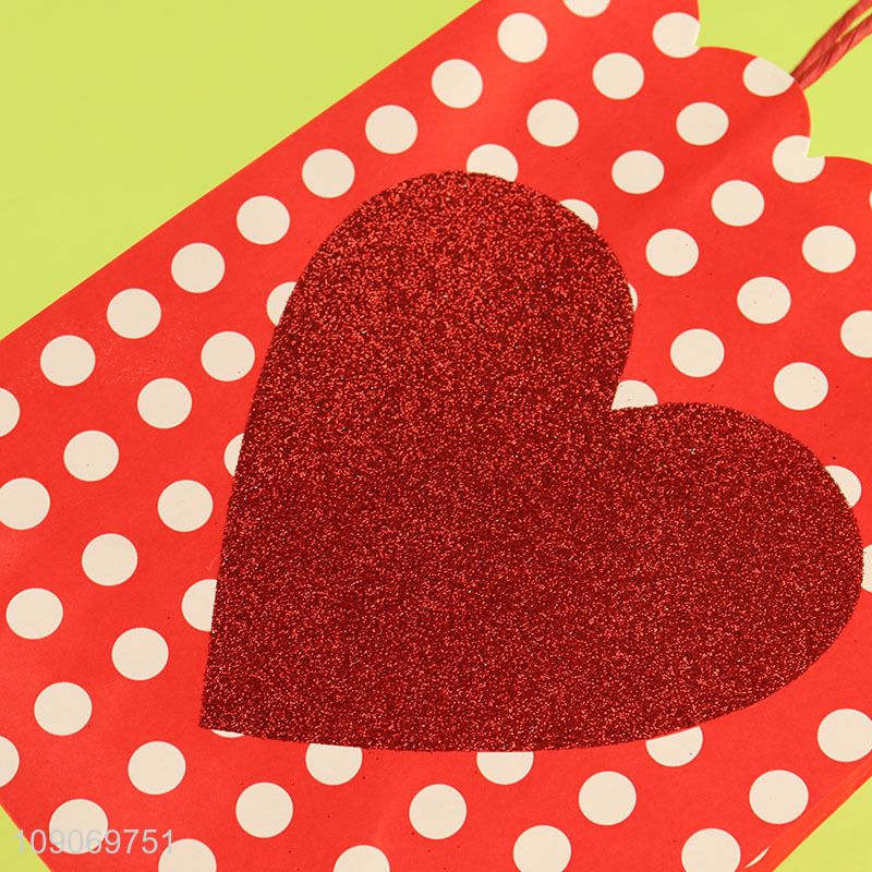 Online wholesale heart pattern gifts packaging paper bag tote bag