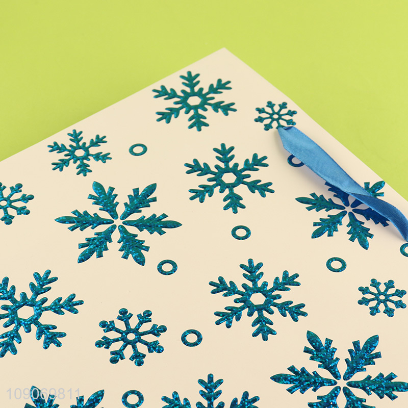 China products snowflakes pattern gifts packaging paper bag tote bag