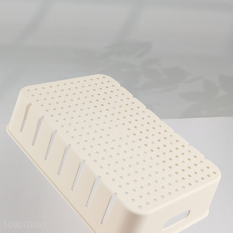 Online Wholesale Divided Plastic Refrigerator Organizer with 1 Removable Colander