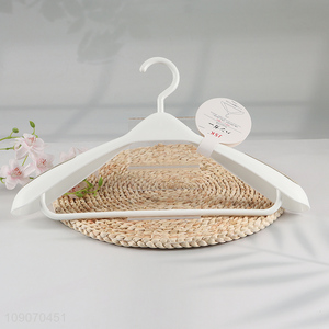 Factory Supply Wide Plastic Clothes Hangers Suit Hangers for Closet