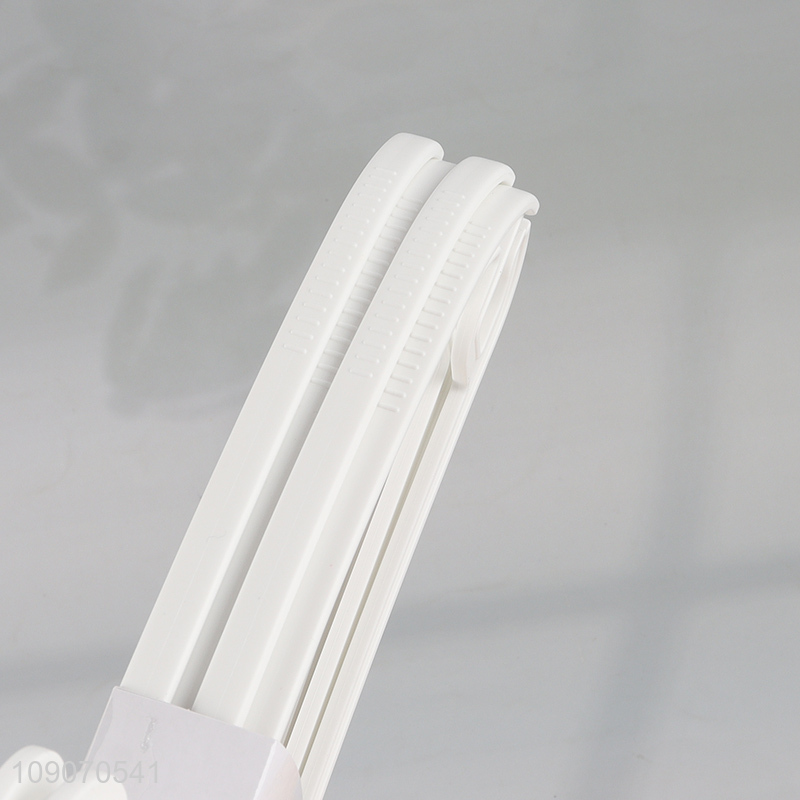 Good Quality 4 Packs Thick Non-Slip Plastic Clothes Hangers for Adults