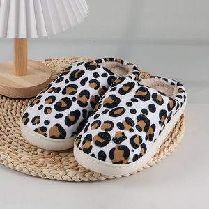 Wholesale Winter Slippers Fuzzy Leopard Print House Slippers for Women