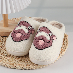 Wholesale Cute Winter Slippers Fuzzy Cozy House Slippers for Women