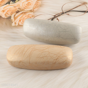Online wholesale multicolor portable glasses storage box