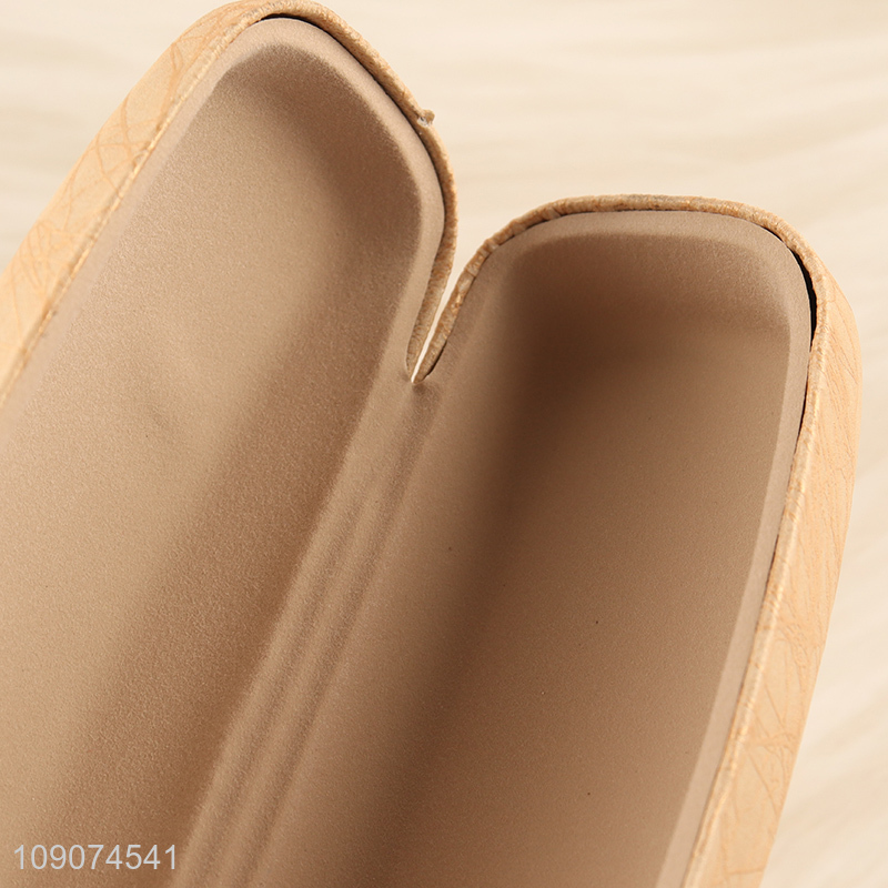 Online wholesale multicolor portable glasses storage box