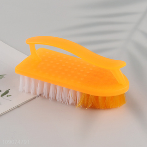 Hot selling reusable clothes washing scrubbing brush with handle