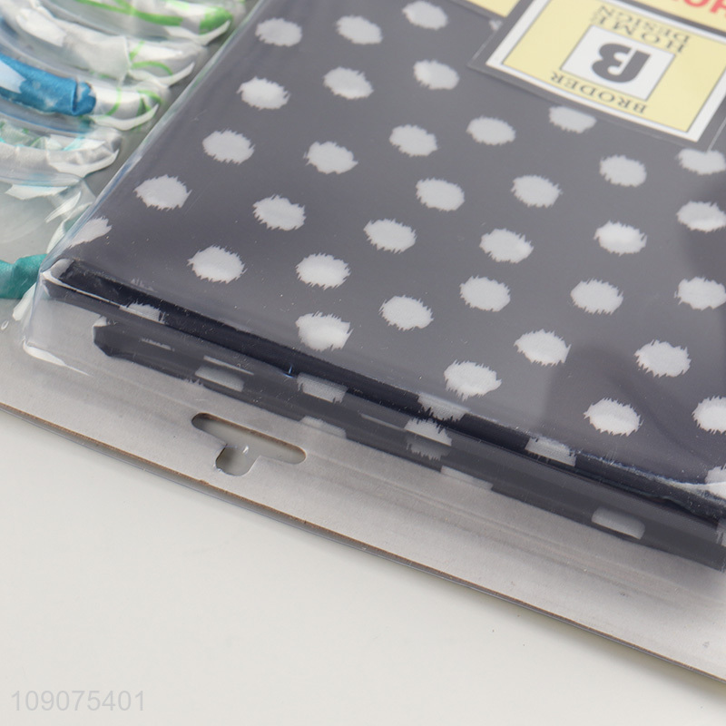 Yiwu market waterproof polyester fabric shower curtain with 12 fabric couered rings