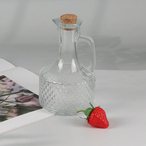 Hot Sale Embossed Glass Olive Oil Dispenser Bottles with Handle and Cork