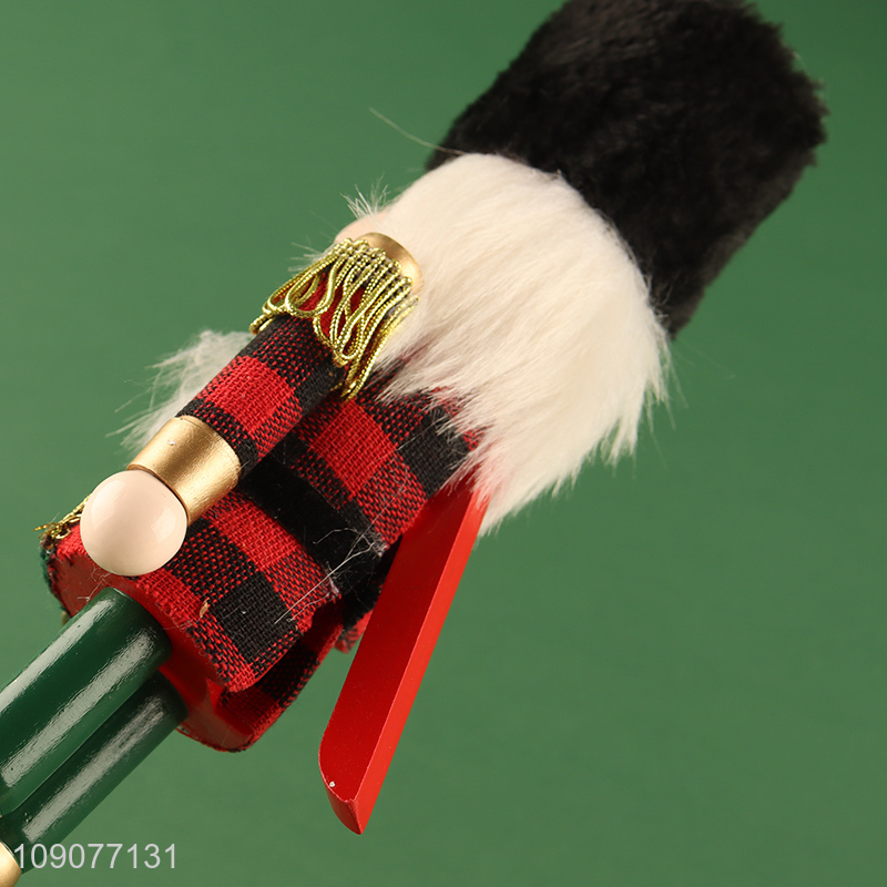 Good quality desktop decoration wooden nutcracker soldier ornament for sale
